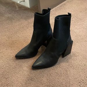 Steve Madden tackle black leather shoe